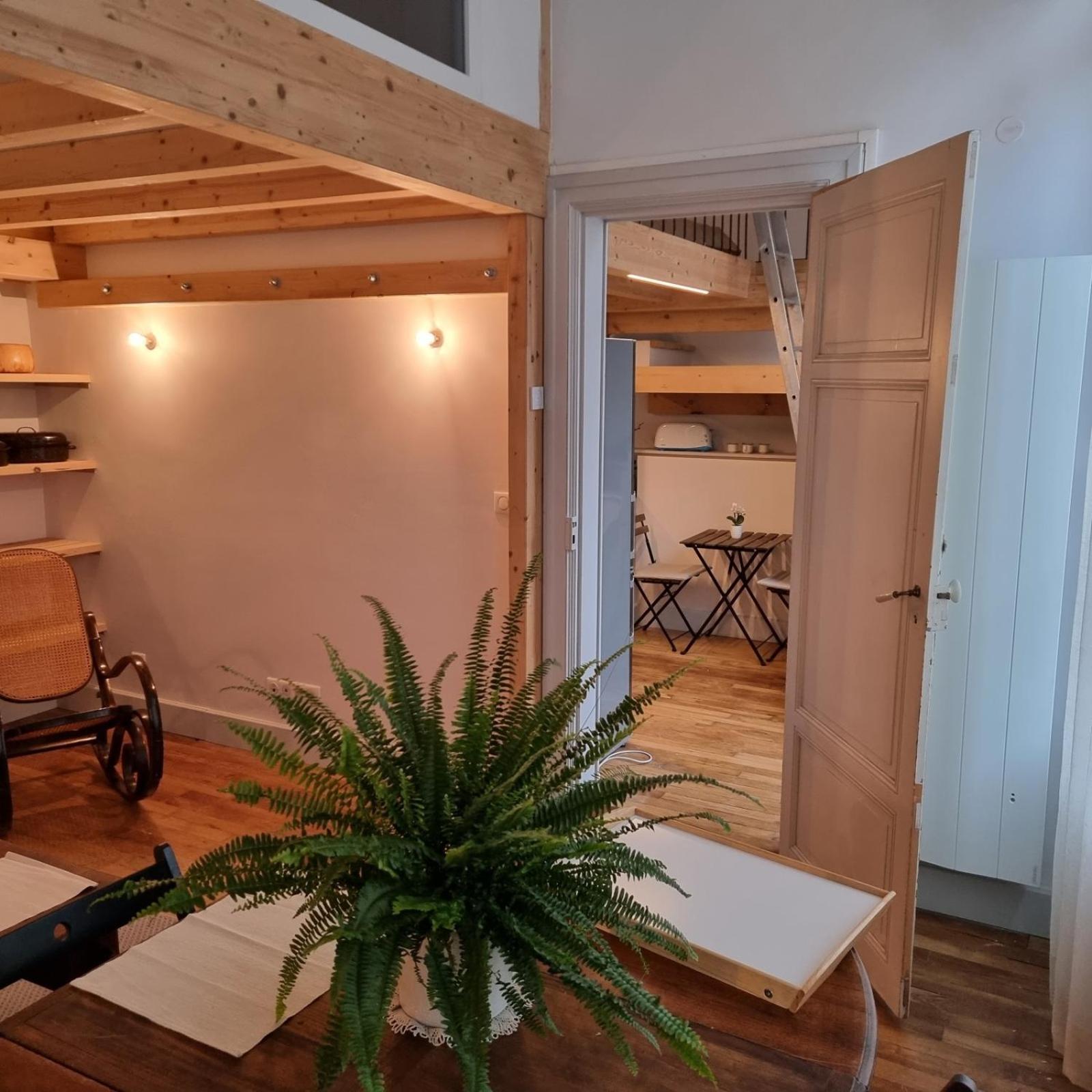 Coq Bleu Apartment Реймс Екстериор снимка