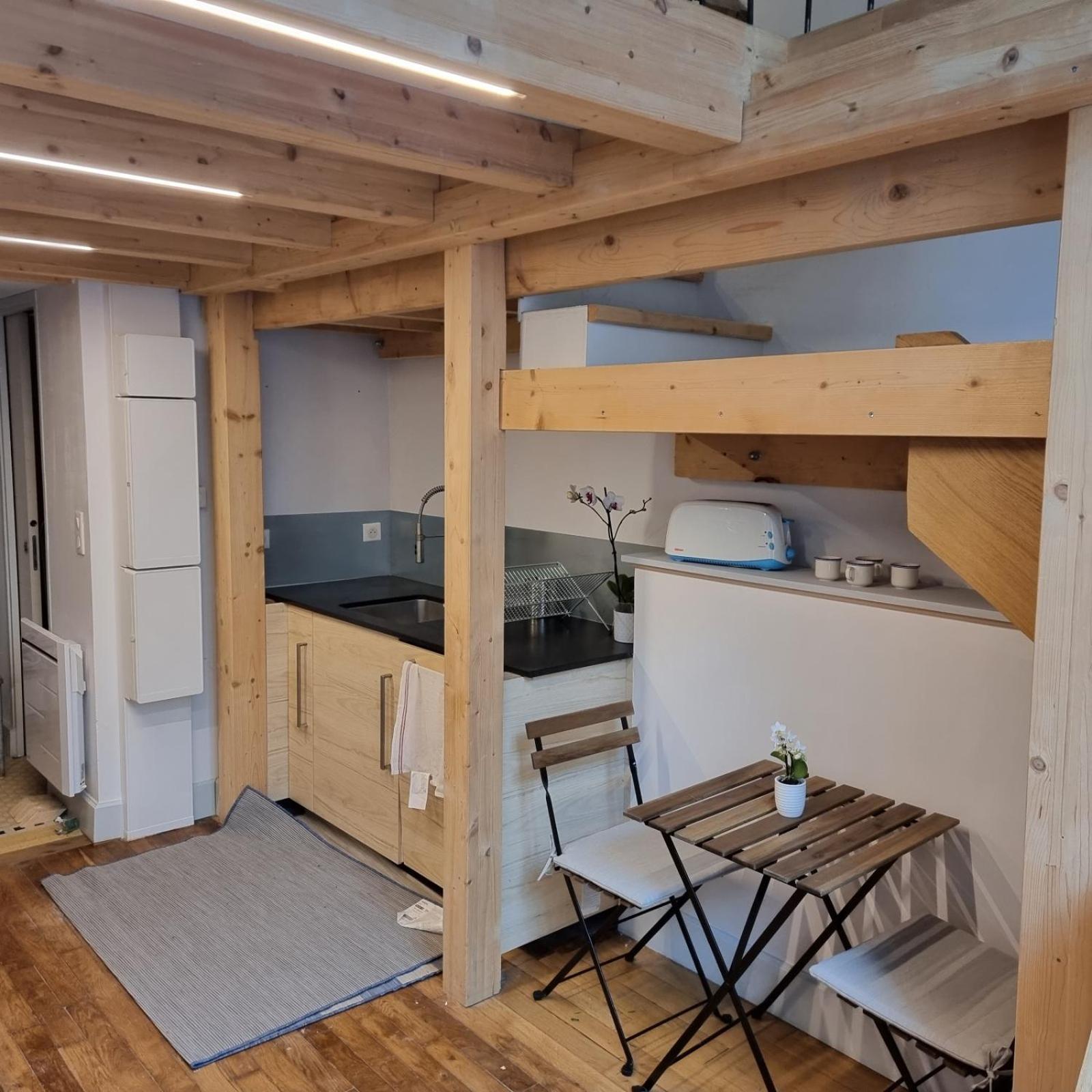 Coq Bleu Apartment Реймс Екстериор снимка